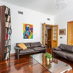 Iflat The House - Spacious & 公寓 *
