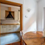 Iflat The House - Spacious & *