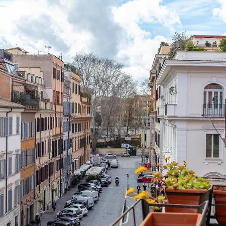 Iflat The House - Spacious & רומא