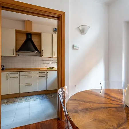 Iflat The House - Spacious & *
