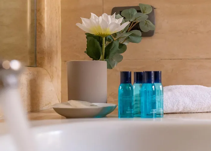 Iflat The House - Spacious & * רומא