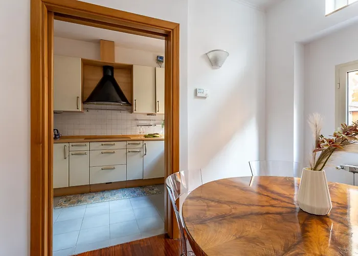 Iflat The House - Spacious & *